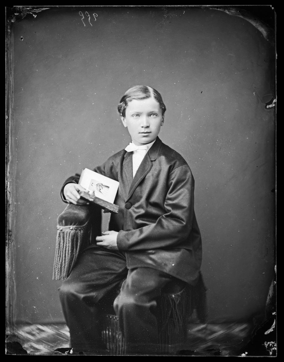 Portrait d'un jeune garçon, Alfred Boname, 1870-1885