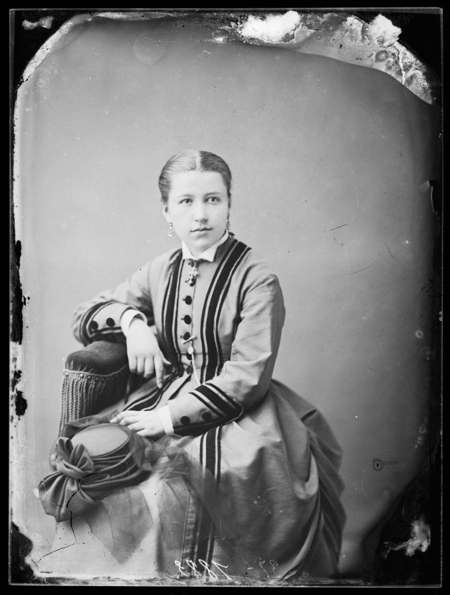 Portrait d'une jeune fille, Alfred Boname, 1870-1885