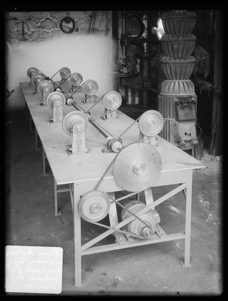 Machines dans un atelier, Studio Meusy, 1917 après