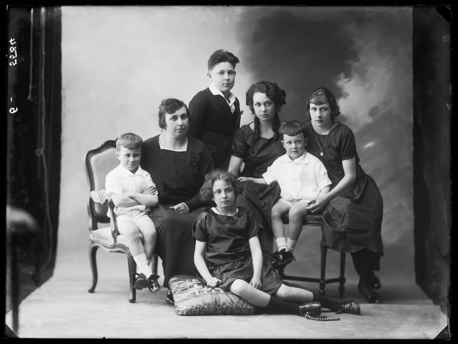 Portrait de groupe d'une famille, Studio Meusy, 1917 après
