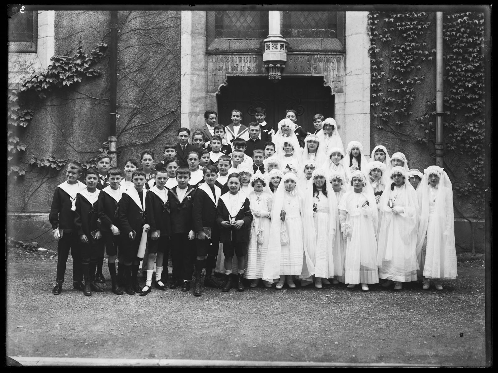 Communion, Studio Meusy, 1917 après