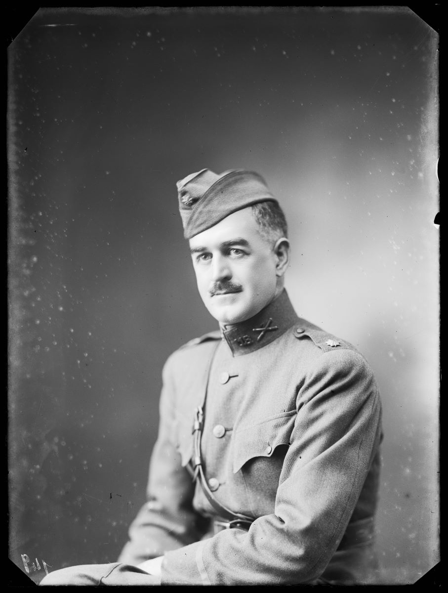 Portrait d'un militaire, Studio Meusy, 1917 après