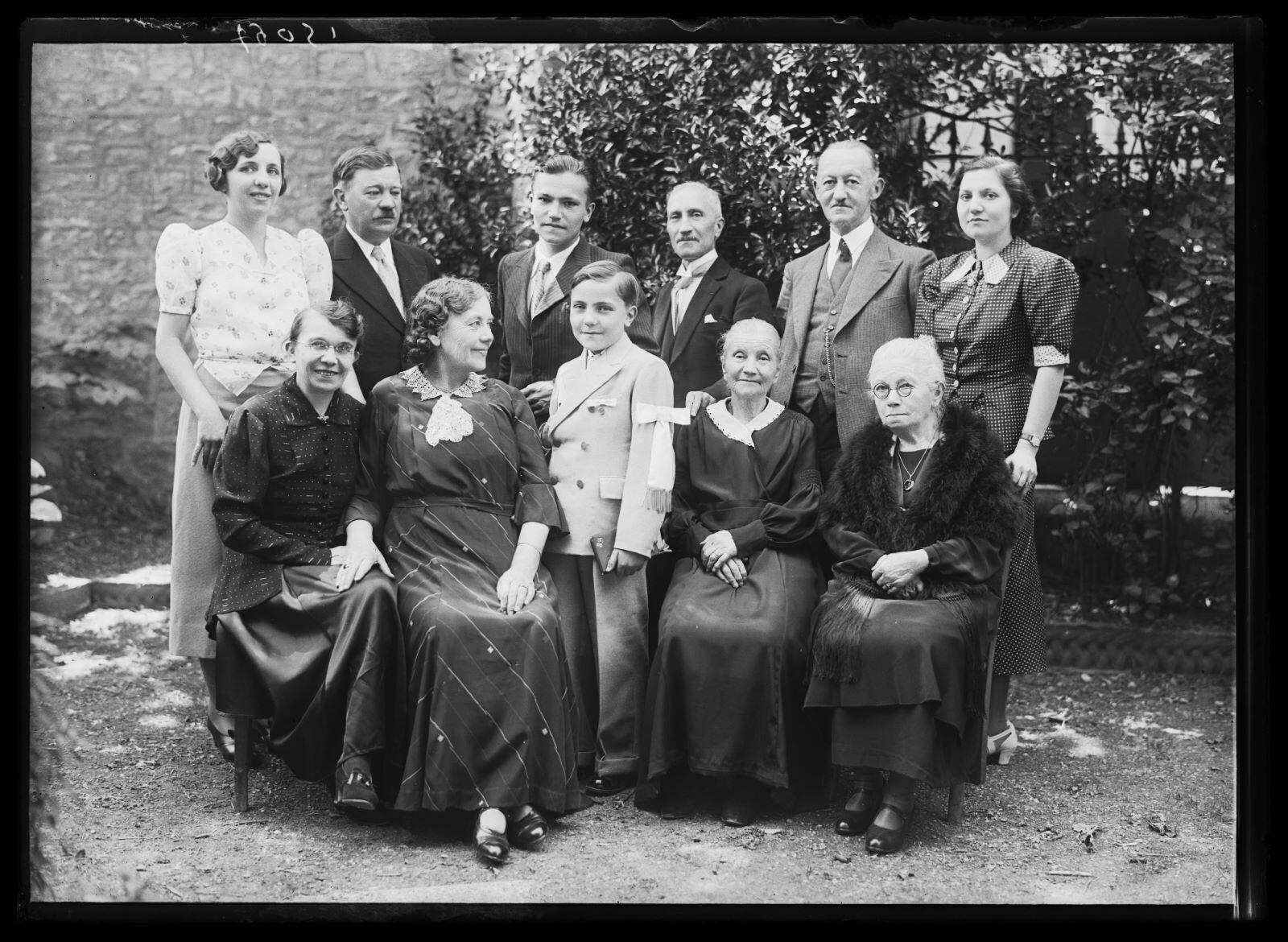 Portrait d'une famille, Studio Meusy, 1936 après