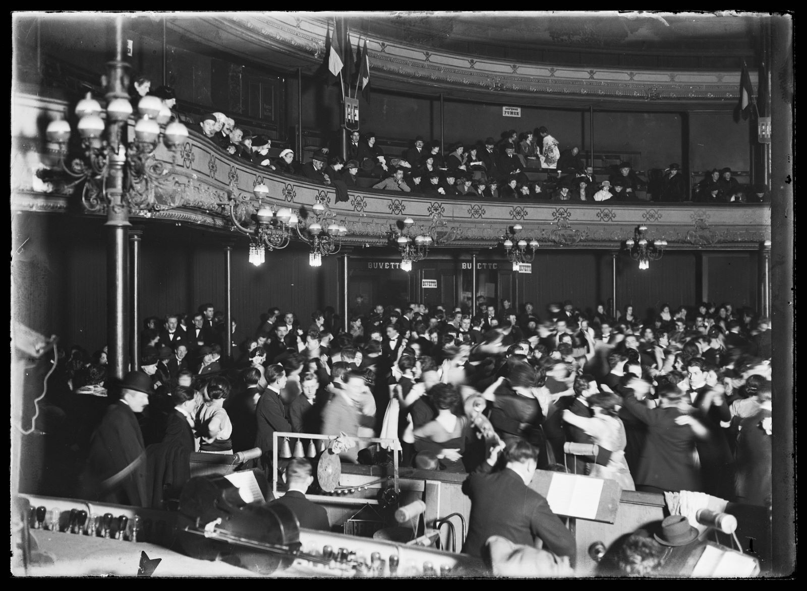 Bal des étudiants au Kursaal, Studio Meusy, 1917 après
