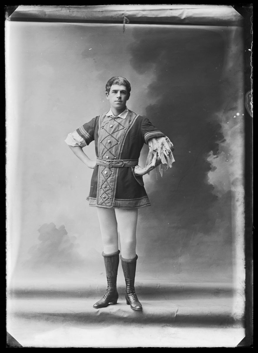 Portrait d'un acteur déguisé, Studio Meusy, 1917 après