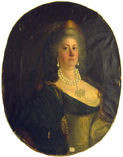 Femme en costume Louis XIV_0