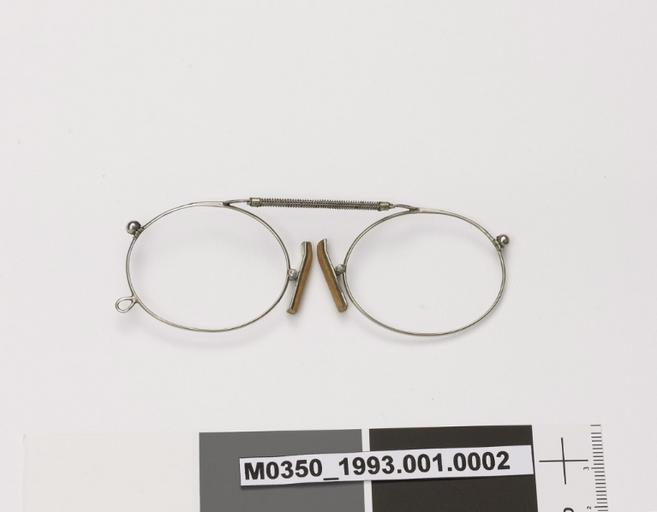Pince-nez correcteur (horizontal)_0