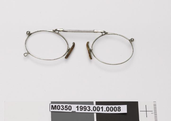 Pince-nez correcteur (horizontal)_0