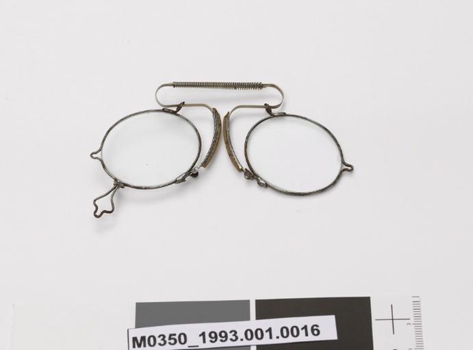 Pince-nez correcteur (horizontal)_0