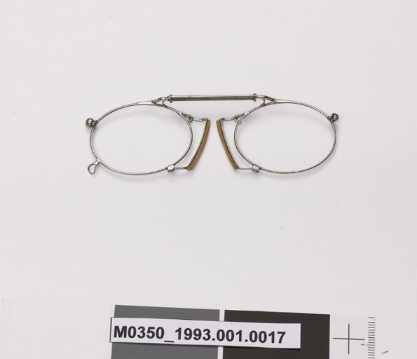 Pince-nez correcteur (horizontal)_0