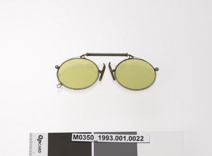 Pince-nez correcteur (horizontal)_0