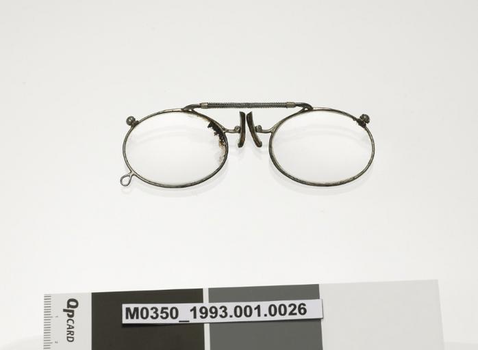 Pince-nez correcteur (horizontal)_0