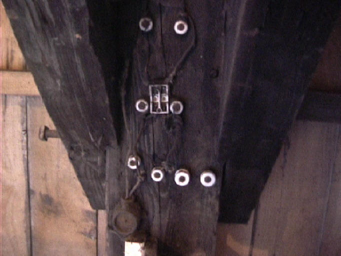 Installation électrique (élément), socle, porte-fusibles (élément), interrupteur, isolateur, fil_0
