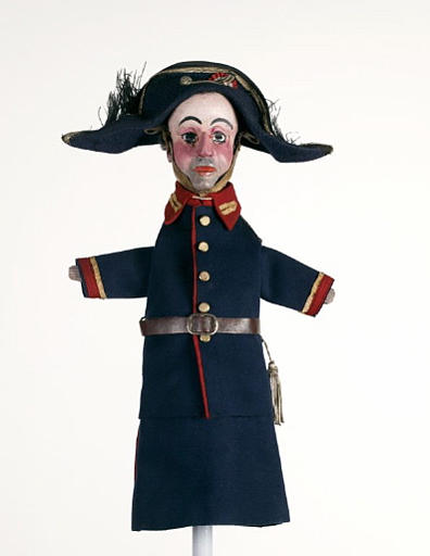 Soldat ou gendarme avec bicorne_0