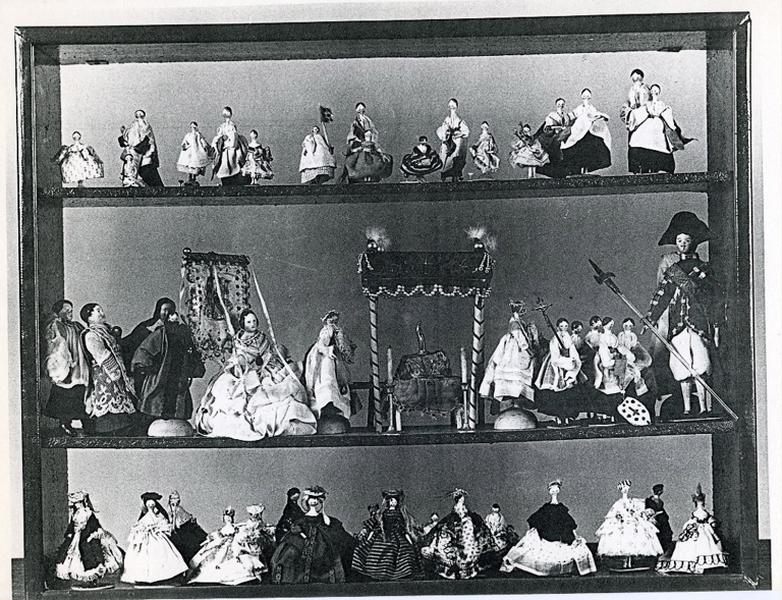 Groupe non relié (ensemble), figurine (élement d'ensemble, 50), bougie (élément d'ensemble, 2)_1
