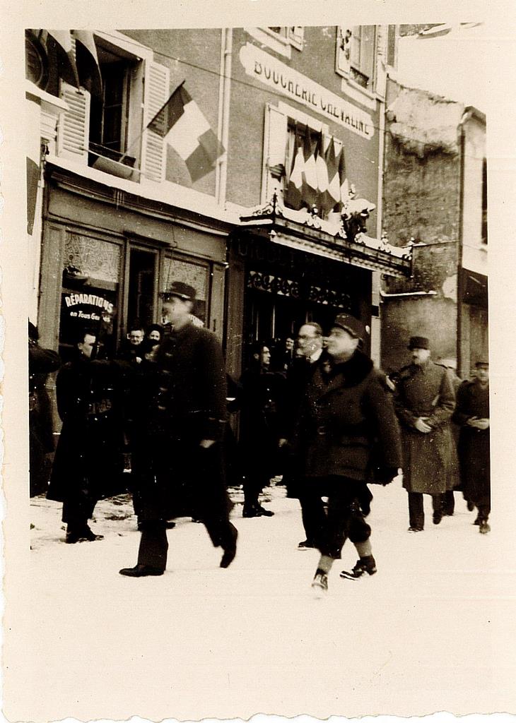 Première visite officielle du général De Gaulle dans le département de Seine-et-Marne, 1945