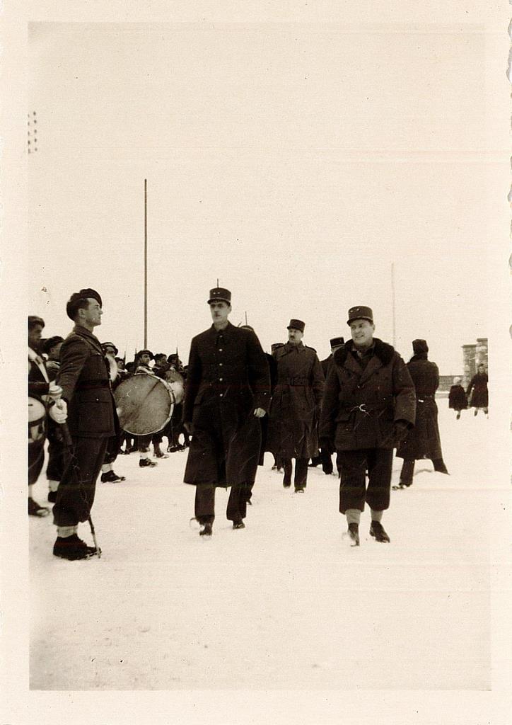 Première visite officielle du général De Gaulle dans le département de Seine-et-Marne, 1945