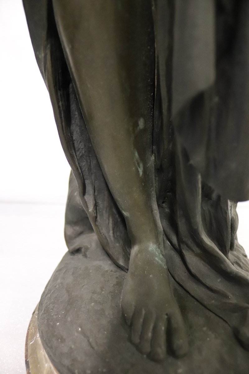 Femme à la fontaine ou l'Ondine_4