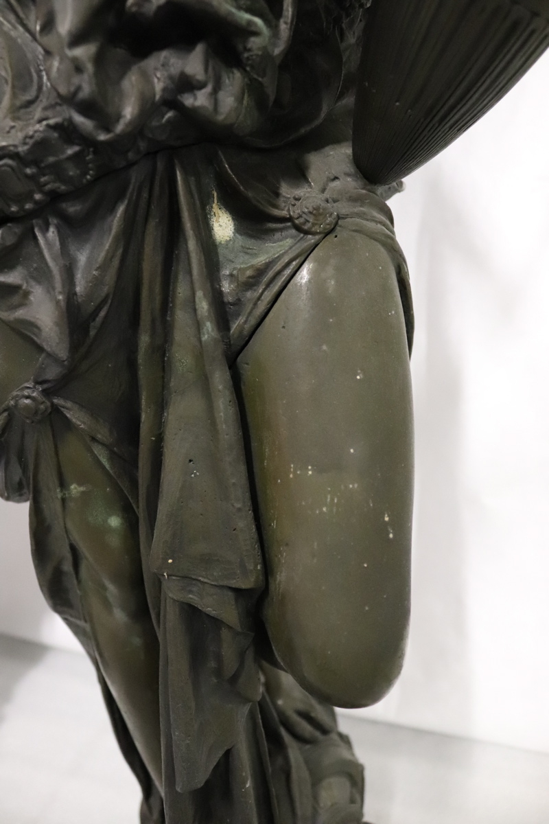 Femme à la fontaine ou l'Ondine_5