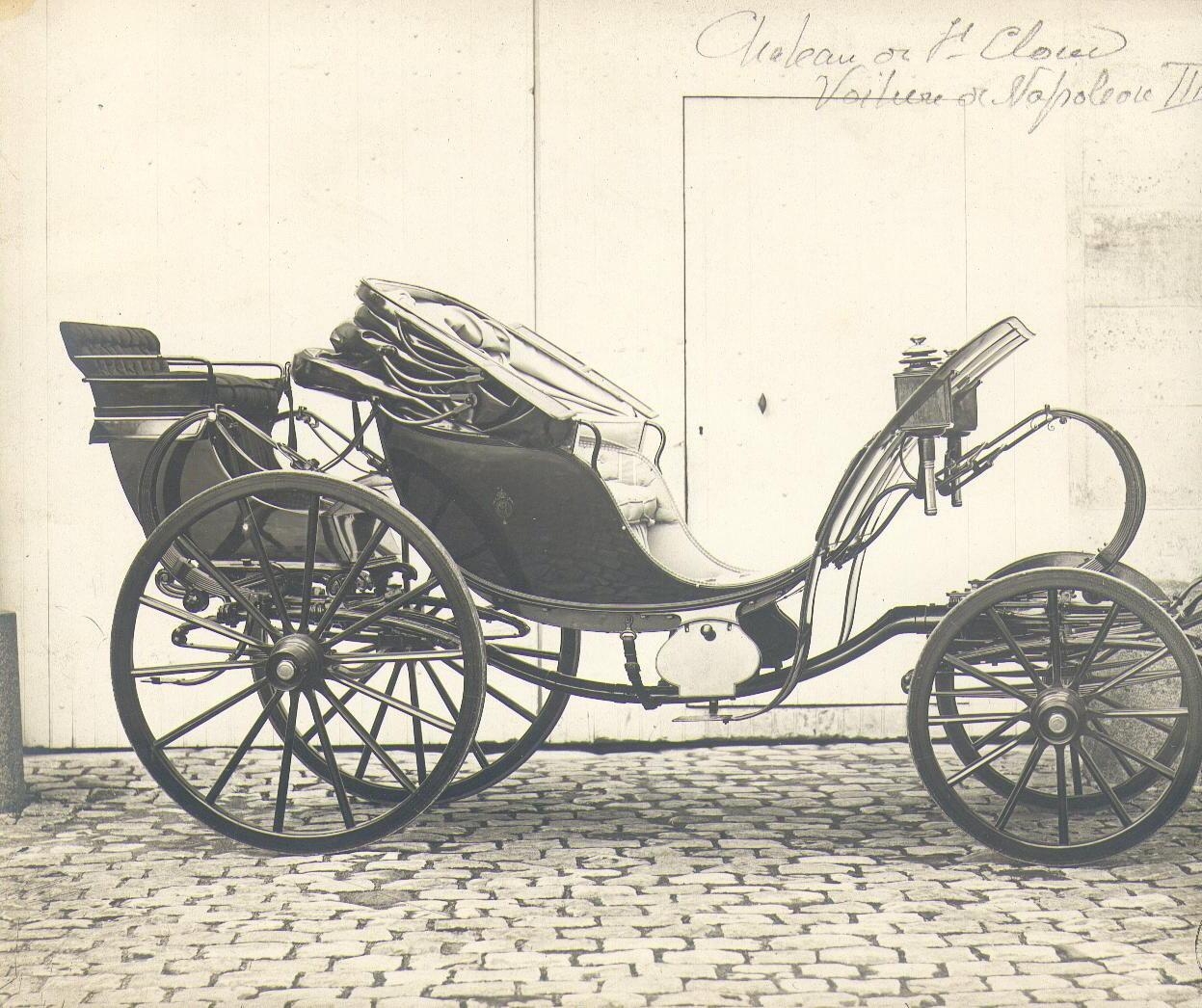Château de St-Cloud - voiture de Napoléon III - le Grand-duc_0
