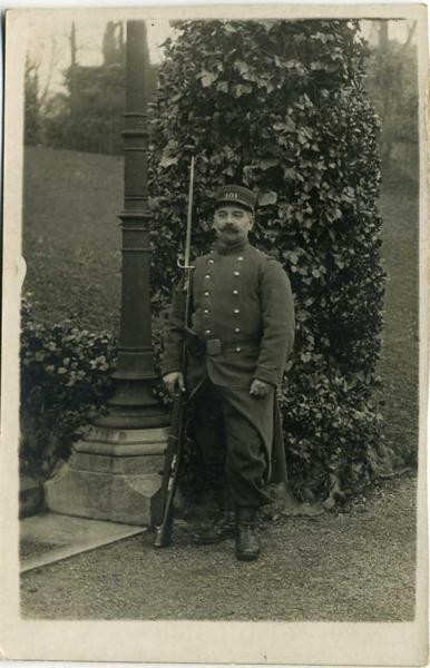 Suresnes - Scènes militaires_0