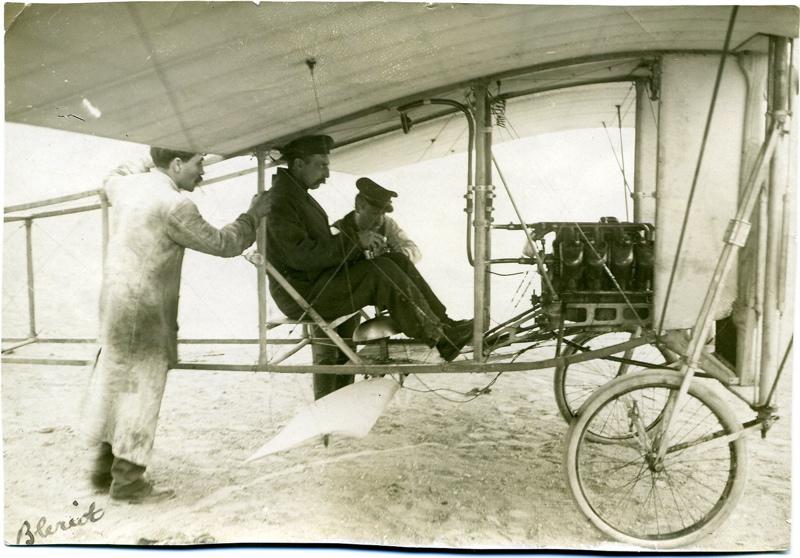Blériot aux commandes de son monoplan_0