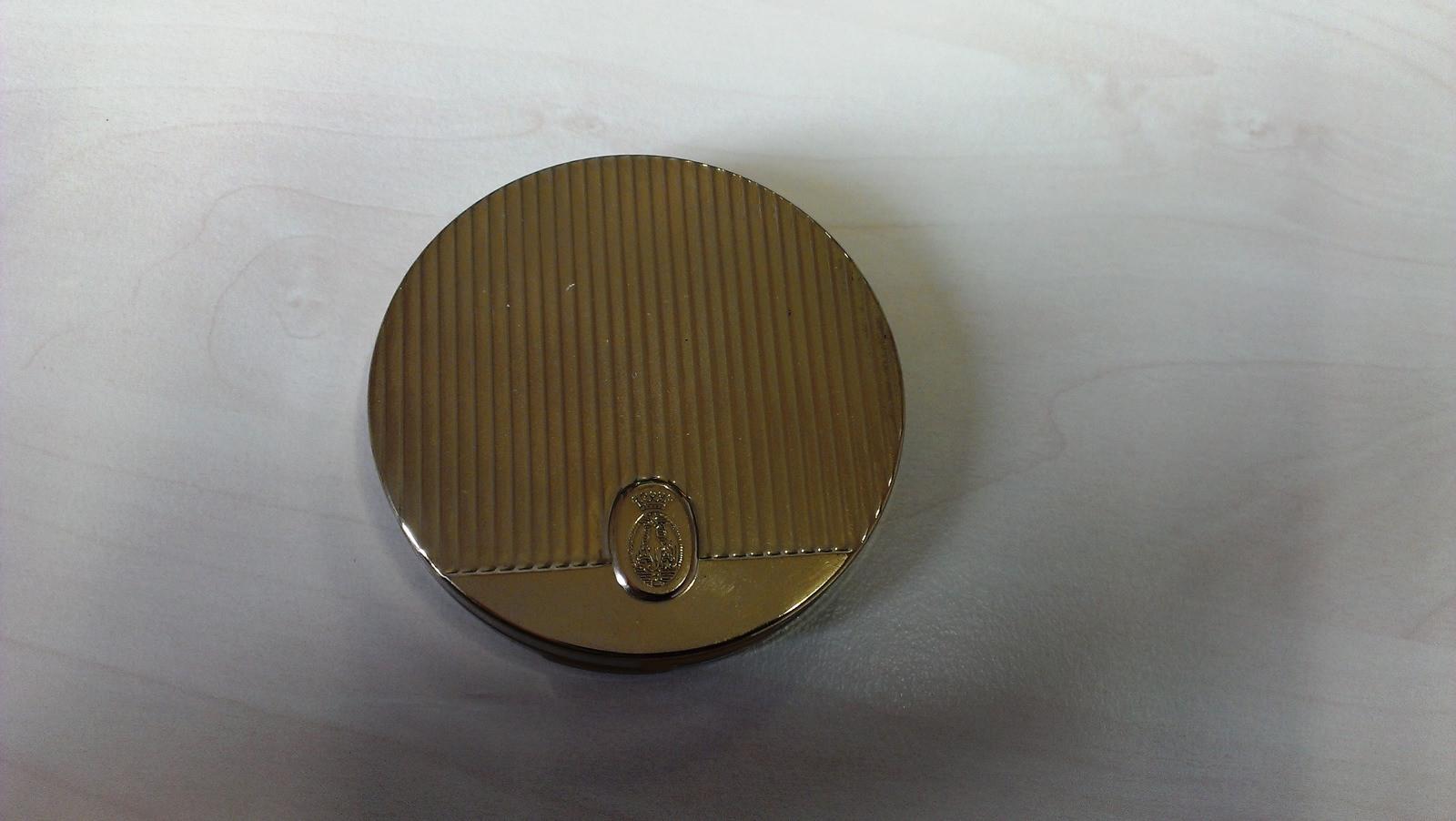 Boîte à poudre_0
