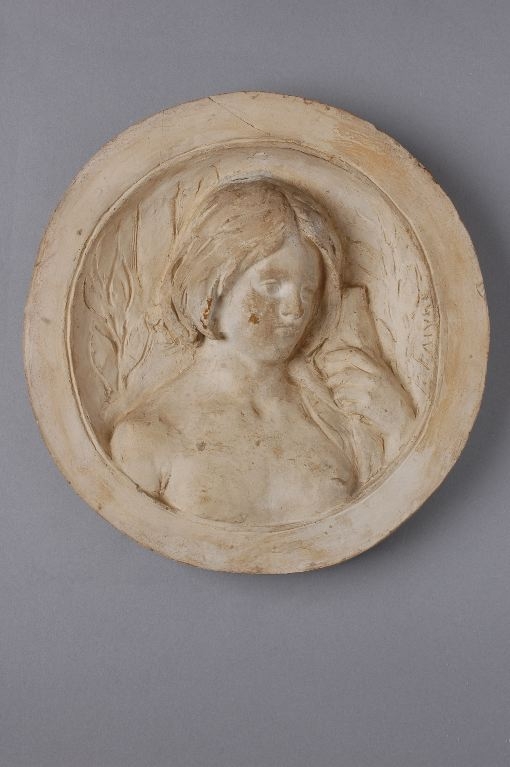 Médaillon : buste de jeune femme en bas relief, Ferdinand Faivre, 19e siècle, 20e siècle
