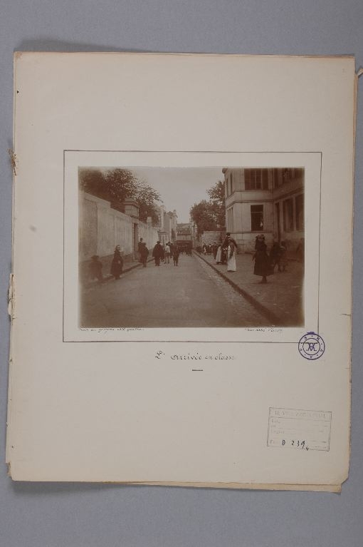 L’arrivée en classe, rue de l’Abbé Fleury, Louis Boucher, 1889
