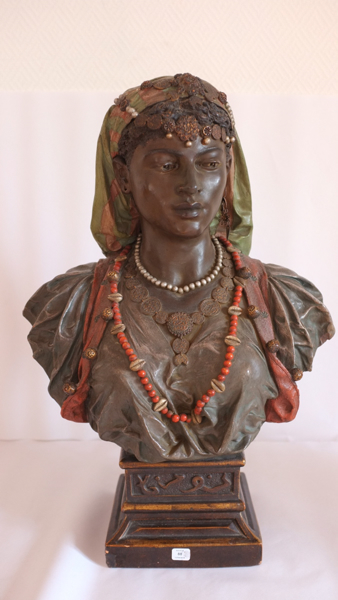 Buste de femme berbère_0