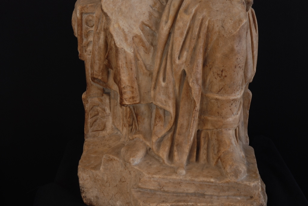 Statue de Bona Dea_1