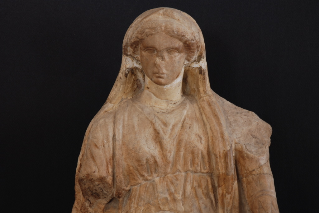 Statue de Bona Dea_2