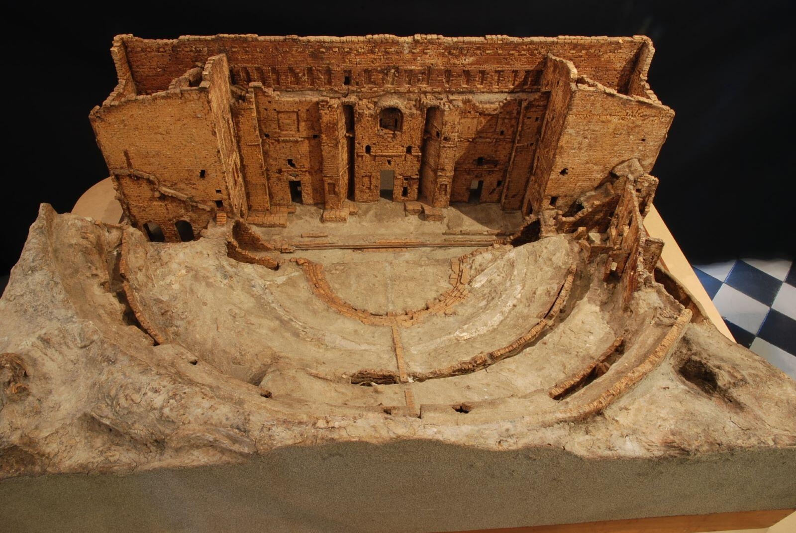 Maquette du théâtre, Orange_2