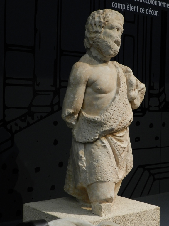 Statue_1