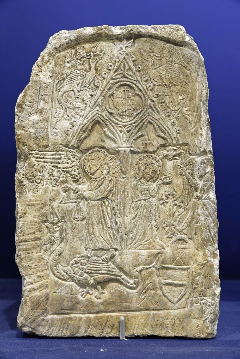 relief, André, dit Andreu Vasal del Puets Vasal,, 1300-1400