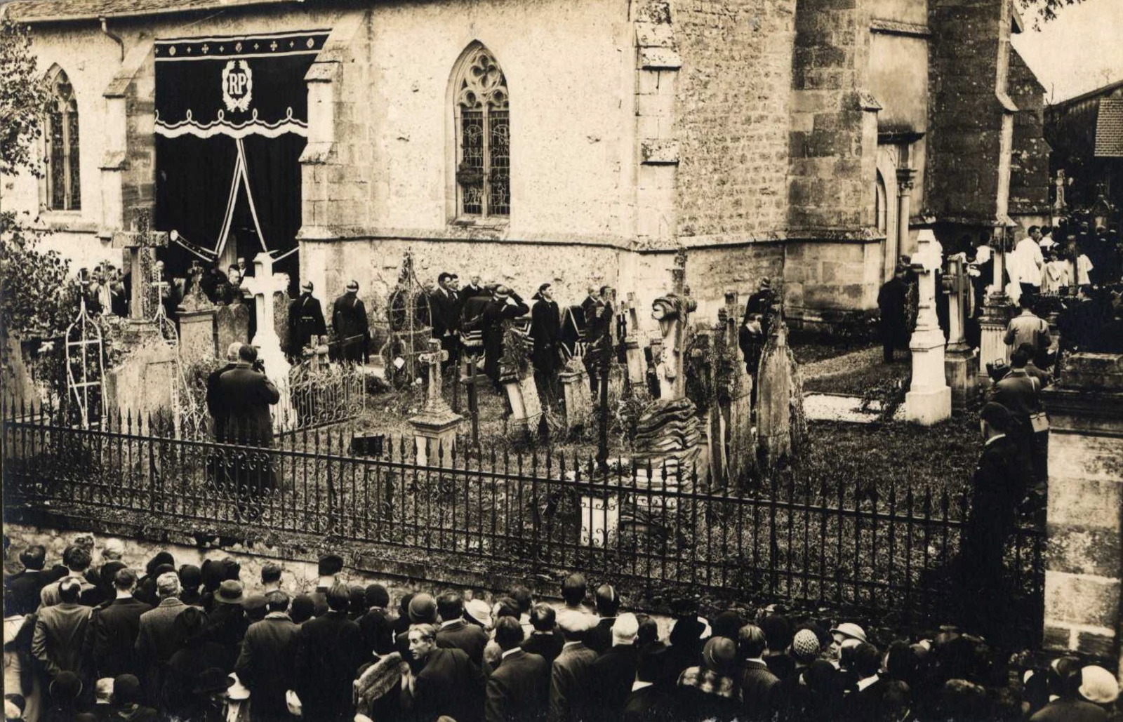 Enterrement de Raymond Poincaré à Nubécourt (titre factice), 1934