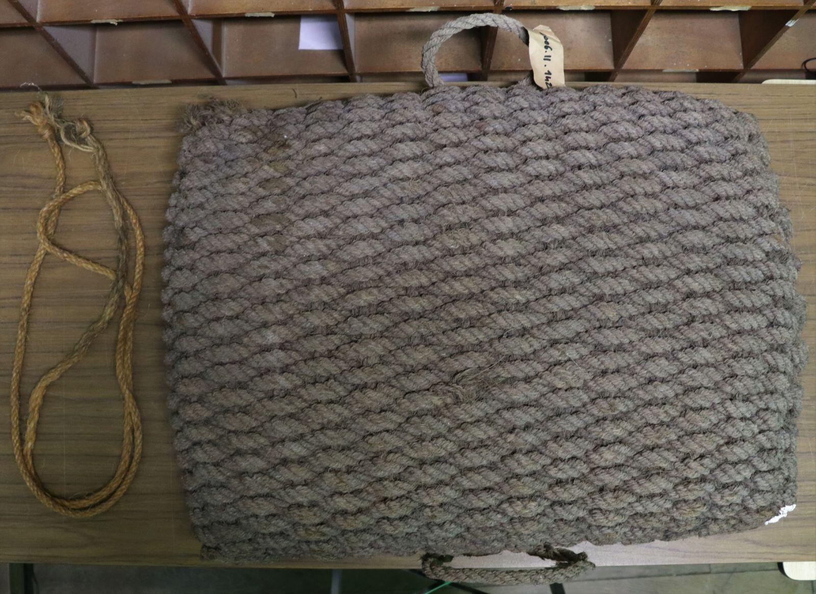Coussin de belle mère (titre d'usage)_0