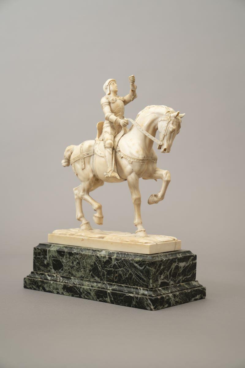 Jeanne équestre de Colette (titre d'usage), Colette Charles-Tranquille, 1880 vers