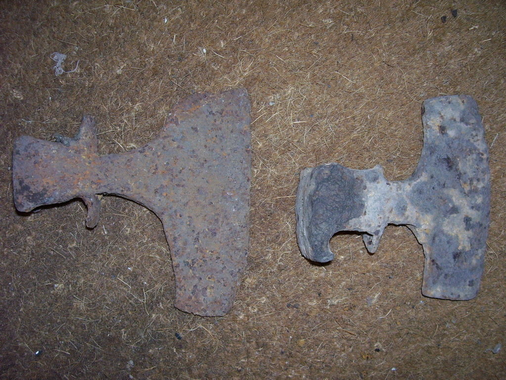 Hache d'arme (lot, 8)_1