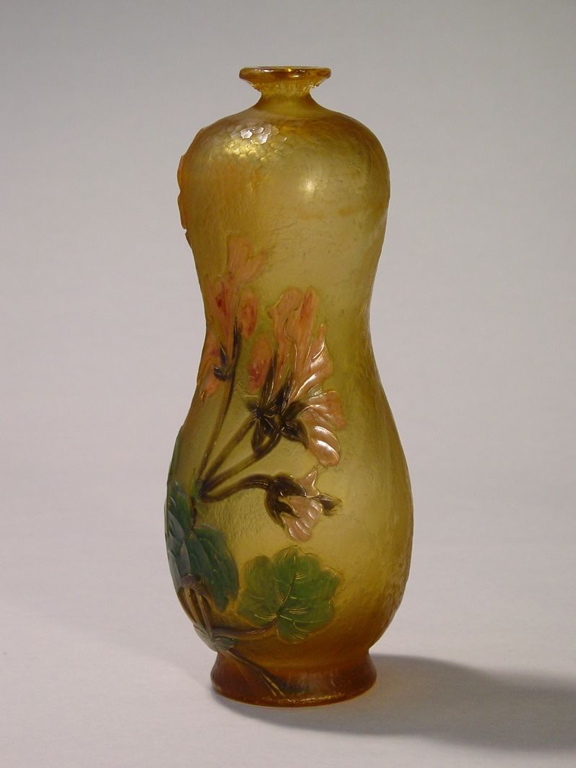 Vase coloquinte à décor floral (titre factice)_3