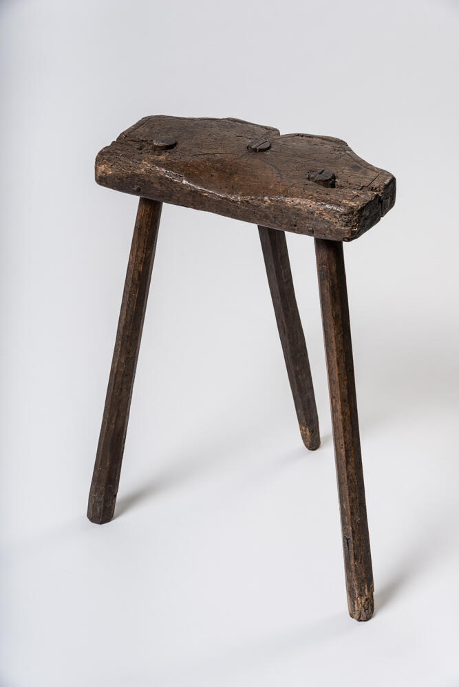 Tabouret, trépied_0