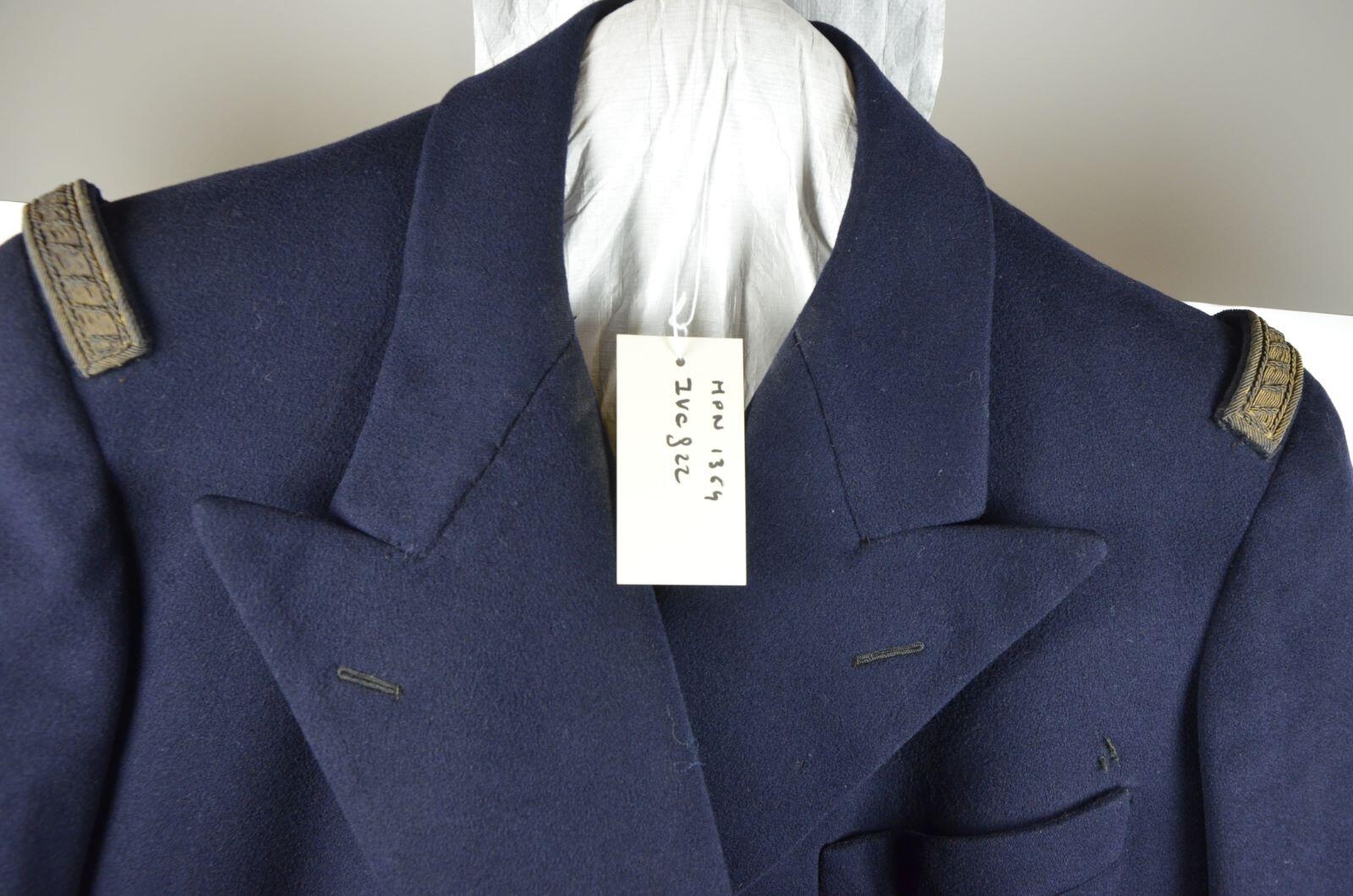 Veste d'officier capitaine de marine française, lieutenant de vaisseau._1