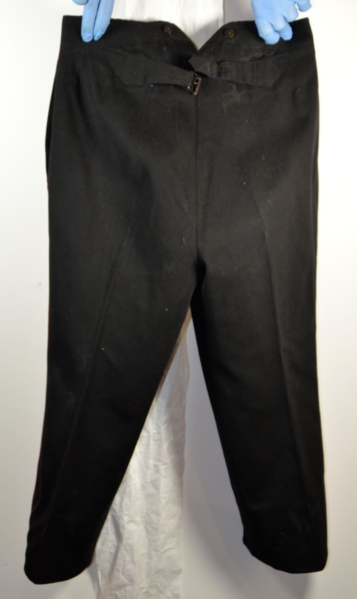 Tenue d'officier d'artillerie de l'armée française_4