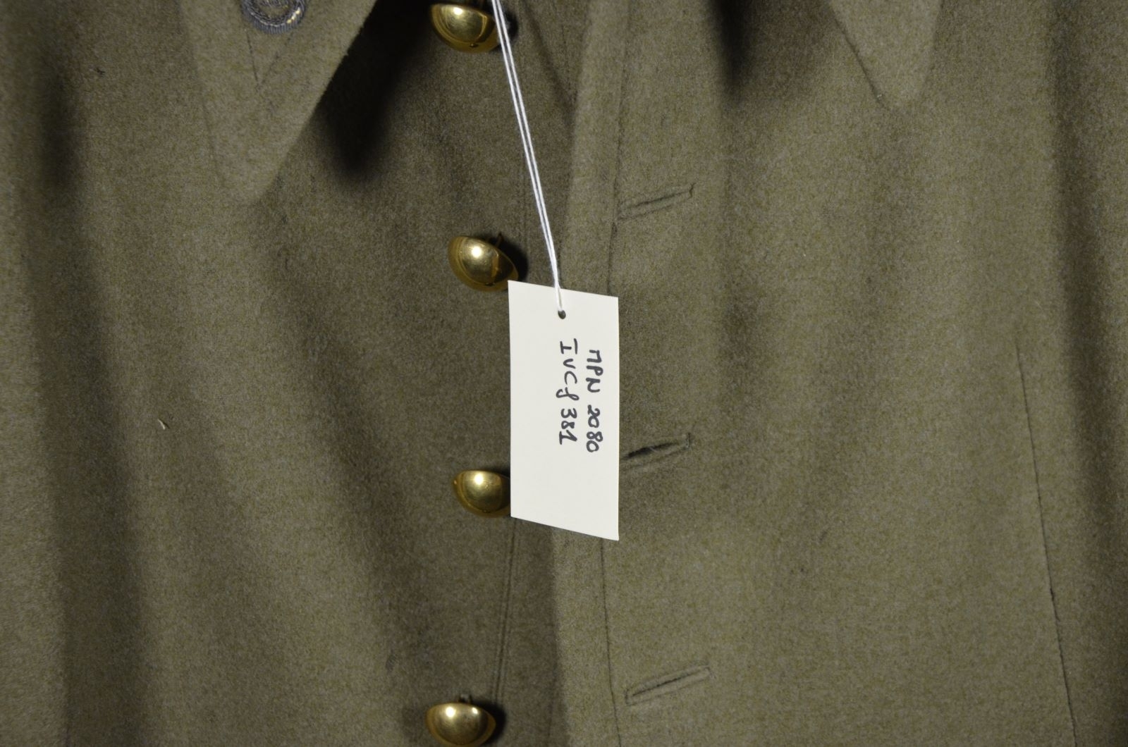 Manteau de capitaine du 13e tirailleur algérien de l'armée française._2