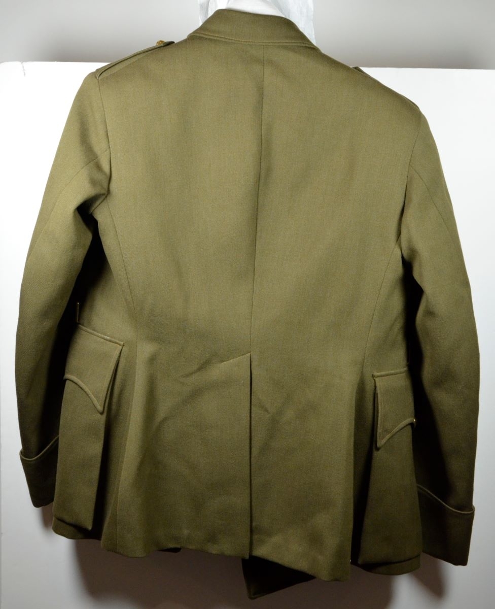 Tenue de Capitaine d'Artillerie lourde 188ème : képi et veste_1
