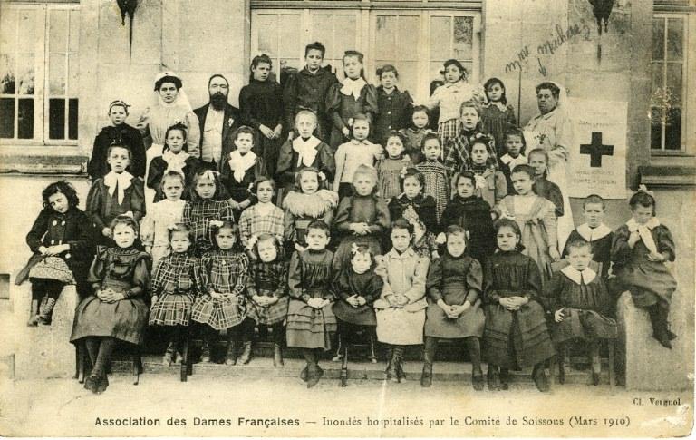 Soissons - Association des dames françaises - Inondés hospitalisés par le comité de Soissons (mars 1910)_0