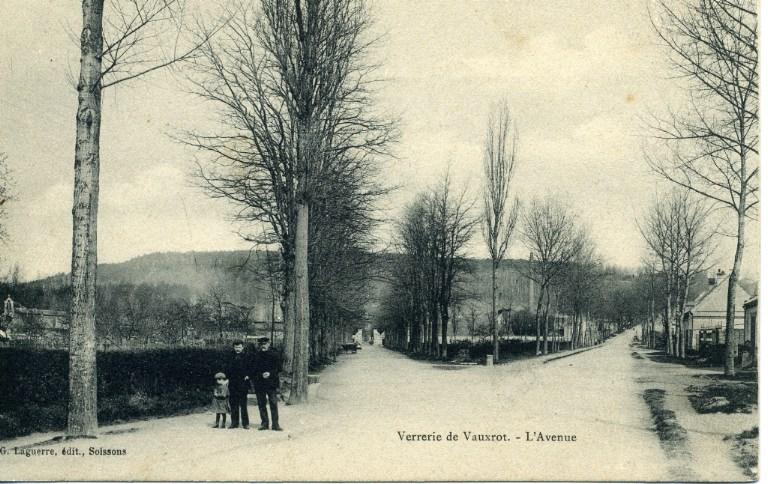 Soissons - Verrerie de Vauxrot - L'avenue_0
