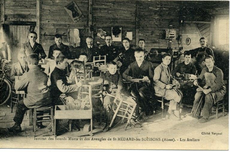 Institut des sourds-muets et des aveugles de Saint-Médard-les-Soissons (Aisne) -Les ateliers_0
