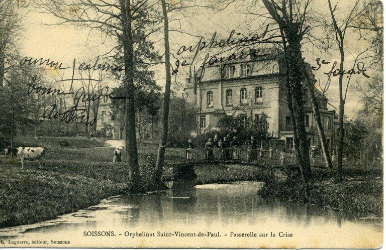 Soissons -Orphelinat Saint-Vincent de Paul - Passerelle sur la crise_0