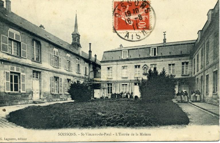 Soissons - Saint-Vincent-de-Paul - L'entrée de la maison_0